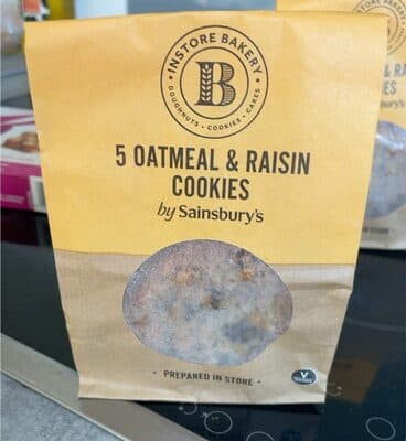 5 Oatmeal & Raisin Cookies