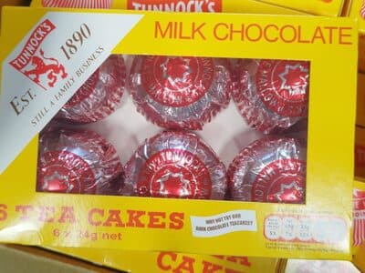 Tunnocks Teacakes Chocolate 6pk