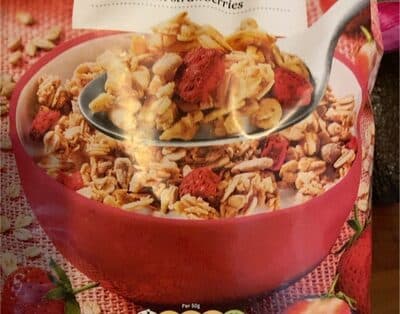 STRAWBERRY GRANOLA