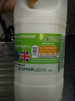 Sainsbury's Semi Skimmed Fresh British Milk
