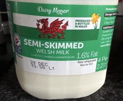 Dairy Manor Semi-Skimmed Welsh Milk