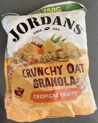 Crunchy Oat Granola Tropical Fruits