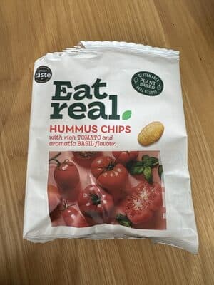 Hummus Chips with rich Tomato and aromatic Basil flavour